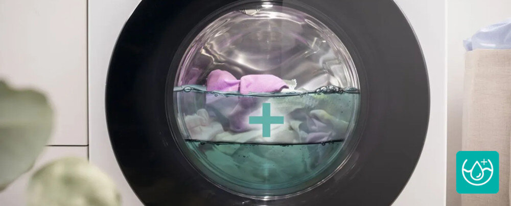 Pralka GORENJE W1PNA84A2TSWIFI/PL bęben woda drzwiczki zamknięte plus ikona kropla wody Extra płukanie dodatkowe usuwa resztki detergentów dla alergików o wrażliwej skórze