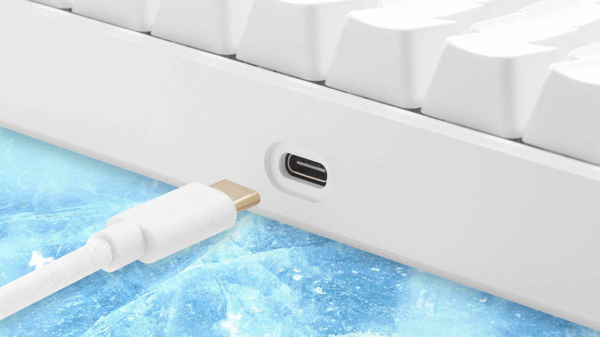 Klawiatura DELTACO WK95R GAM-100-W-US wszechstronnosc polaczenie bezprzewodowy kabel bluetooth lacznosc