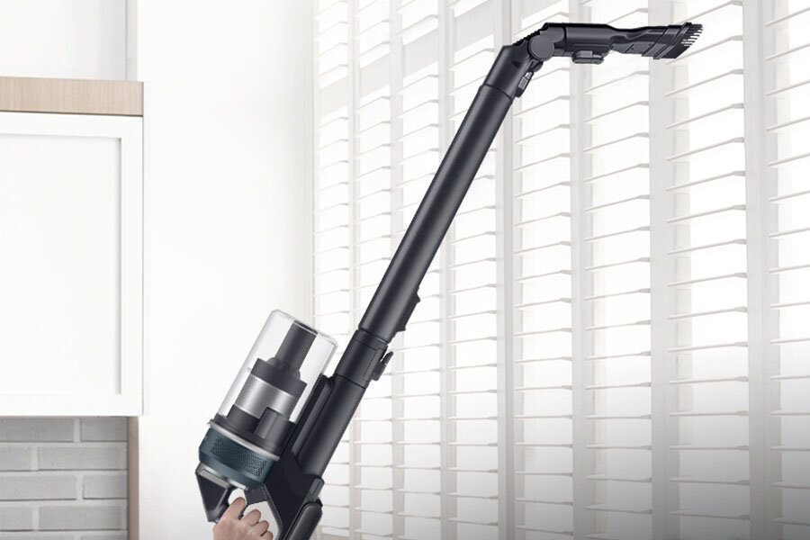 Sprzątanie rolet elastyczną końcówką odkurzacza Samsung VS20C8524TB/GE seria 85 z Media Expert