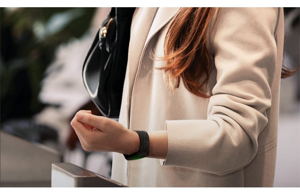 Smartband FITBIT Charge 4 Bordowy Lokalizacja GPS