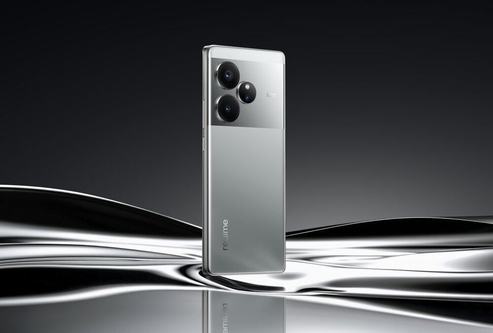 Smartfon REALME GT 6  ekran