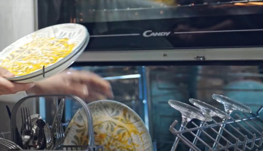 CANDY TRIOVXNT 1 brudne naczynia zmywarka zmywanie czas komplet programy