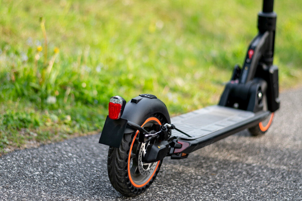 Hulajnoga elektryczna LENOVO M2 czarny tryb startu niezerowego