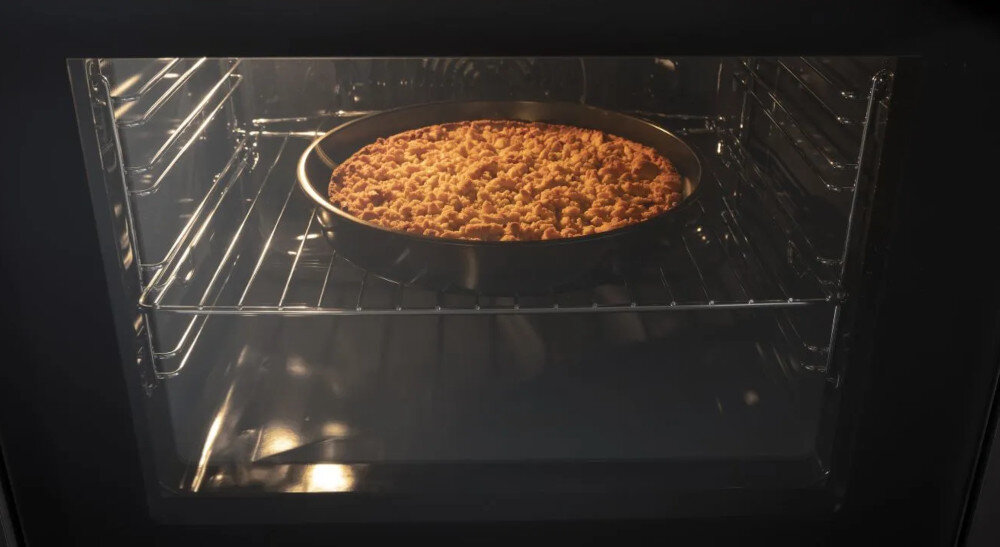 PIEKARNIK HISENSE BIM4434ABG8 wizualizacja wnętrze środek wentylator pieczone warzywa blacha Funkcja kuchenki mikrofalowej mikrofale podgrzewanie rozmrażanie gotowanie odgrzewanie