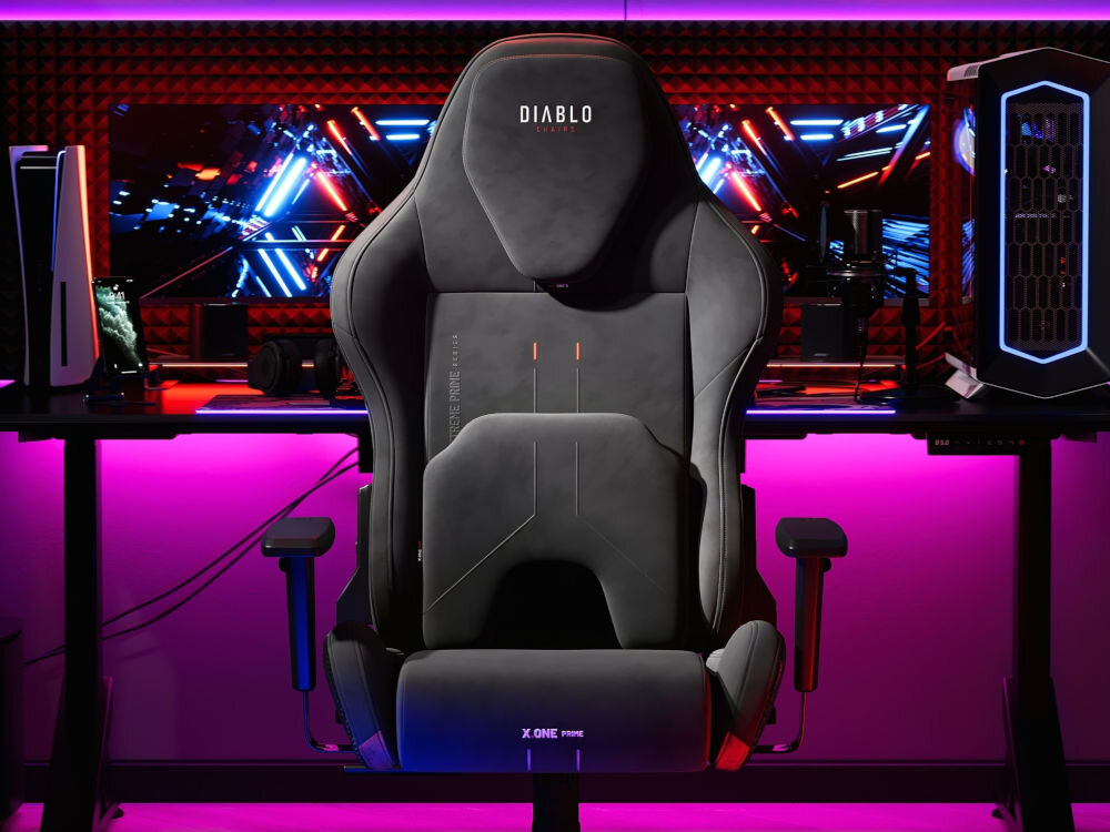 Fotel DIABLO CHAIRS X-One 2.0 Prime Czarny prezentacja fotela na tle pokoju od przodu