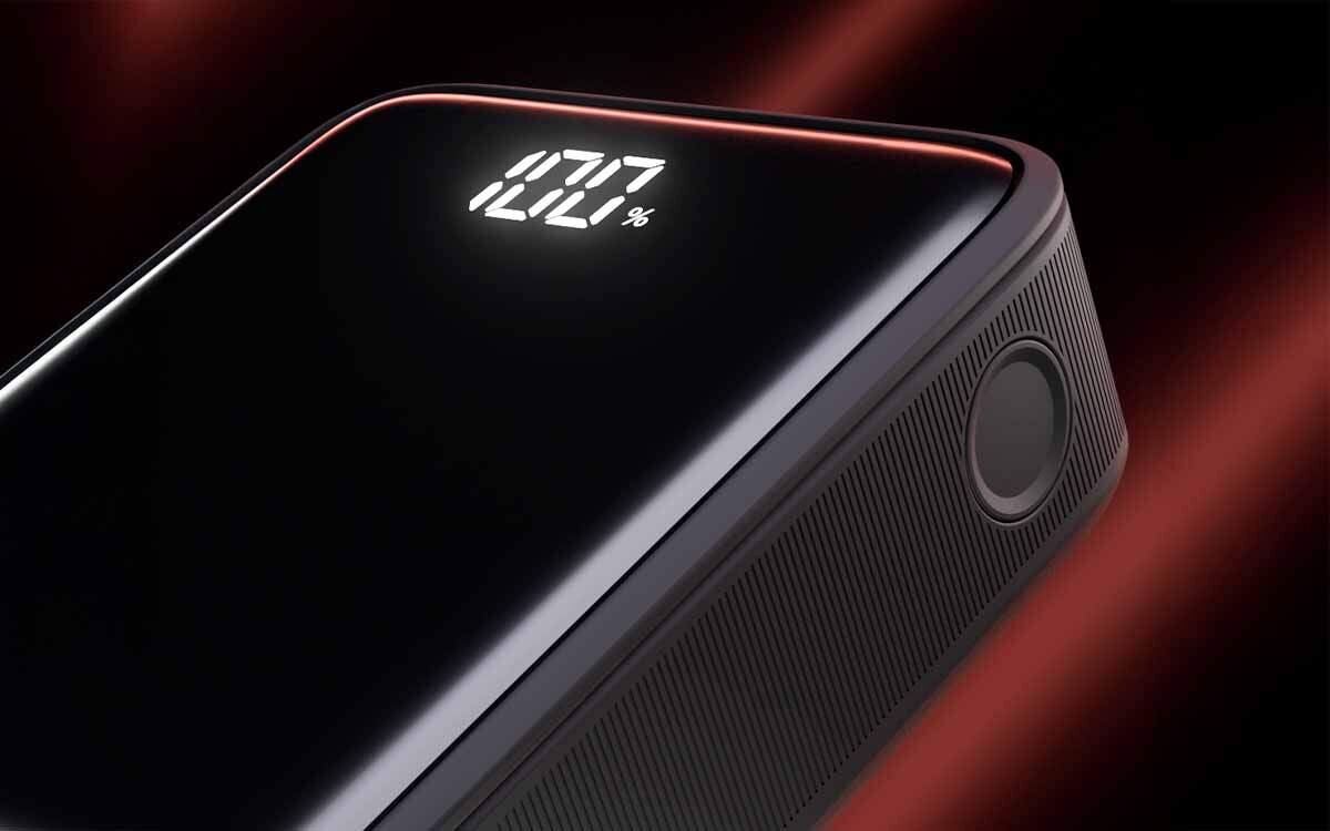 UNIQO UQBB20000PD20LCD ekran LCD poziomu naładowania baterii dwóm kliknięciom bocznego przycisku - zbliżenie na wyświetlacz i boczny przycisk