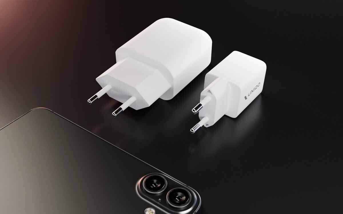 UNIQO UQTRGANPD20 30 × 30 x 75 mm Wtyczka europejska USB-C - porównanie ładowarki gan i zwykłej