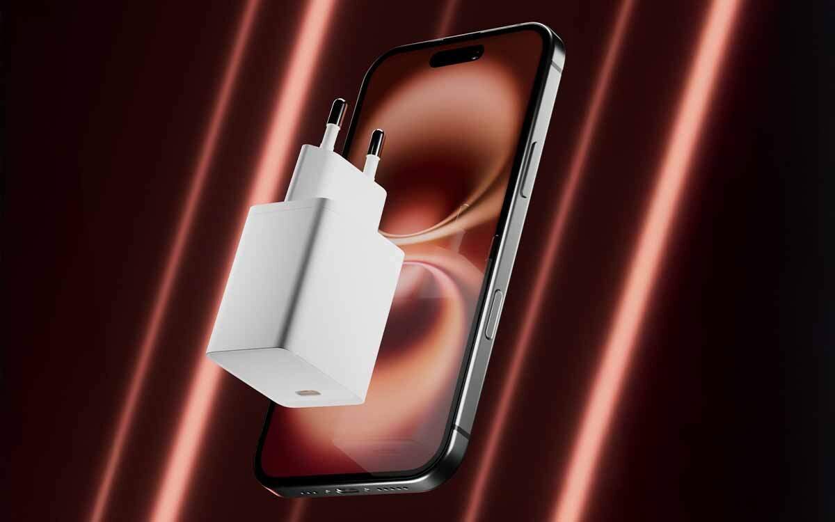 UNIQO UQTRGANPD45 - ładowarka umieszczona na smartfonie