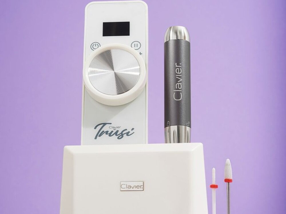 Frezarka do paznokci CLAVIER Trusi WH cyfrowy wyświetlacz LED, czytelne informacje, kontrola prędkości
