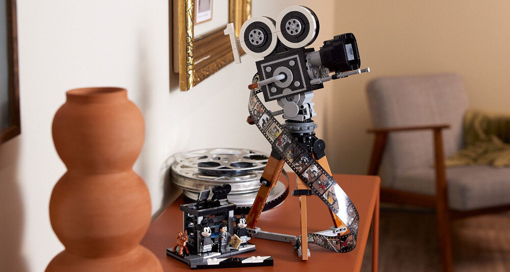 KLOCKI LEGO DISNEY KAMERA WALTA DISNEYA 43230 zestaw prezent