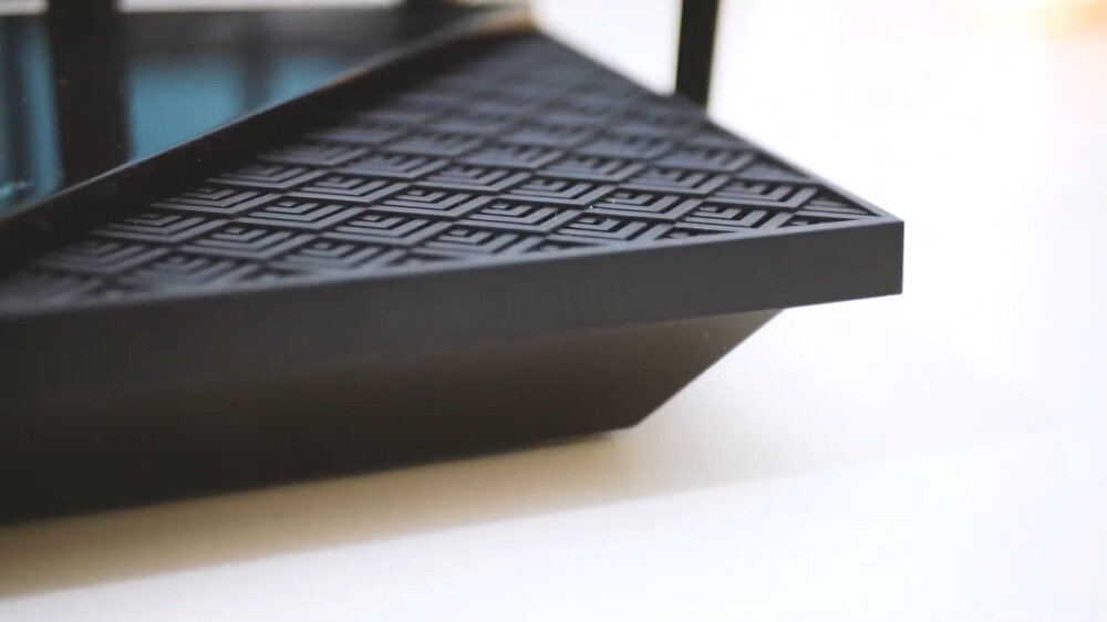 Router TP-LINK Archer AX73 HomeShield automatycznie blokuje żądania czarnej liście atakami DDoS