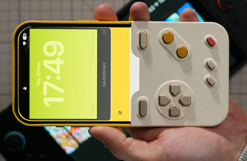 GameBaby etui z kontrolerem iPhone Etui GameBaby założone na iPhone'a, zmieniające dolną część ekranu w fizyczny kontroler do gier w stylu retro z d-padem i przyciskami.