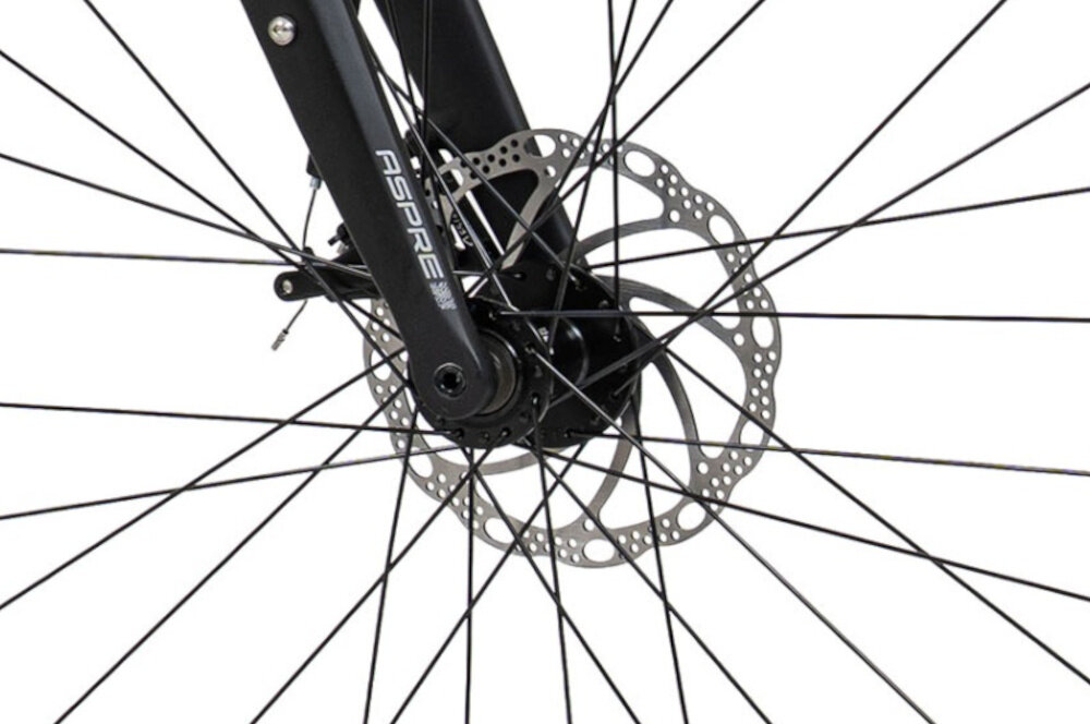 Rower gravel ROMET Aspre 2.1 2856M108-A U22 28 cali Ciemnożółty zbliżenie na tarczę hamulcową białe tło podstawa bezpieczeństwa hamulce tarczowe mechaniczne bardzo duża siła hamowania szybko wyhamujesz z przodu i z tyłu podwójny pakiet bezpieczeństwa