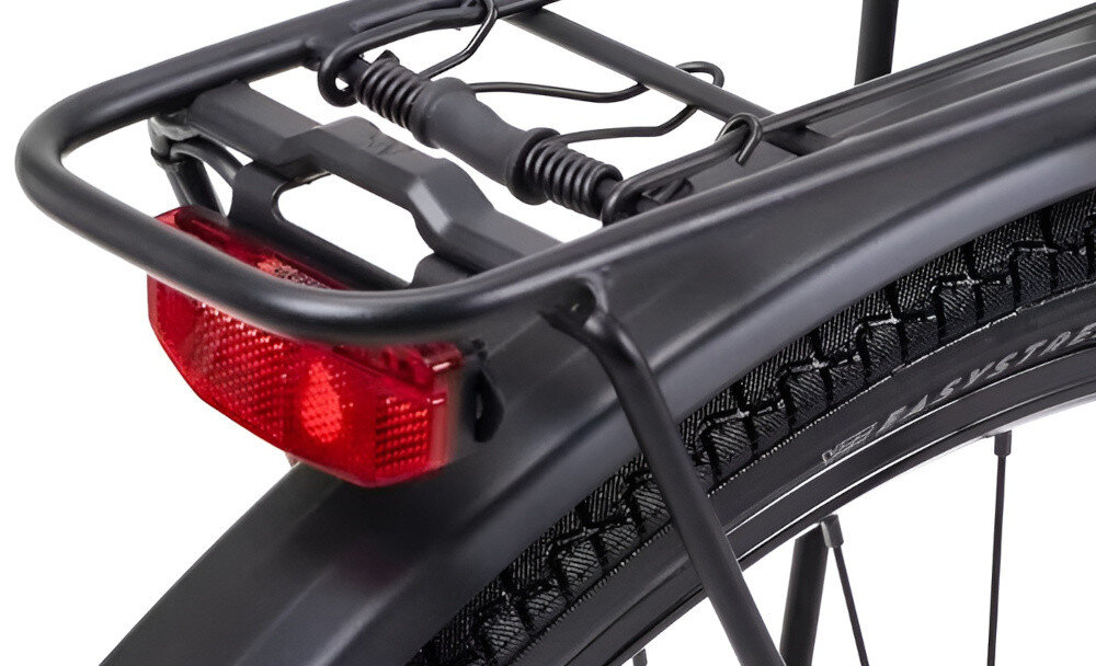 Rower trekkingowy ROMET Gazela 3.0 D19 28 cali Czarny zbliżenie na tylną lampę bezpieczeństwo oświetlenie przednie i tylne oświetlenie