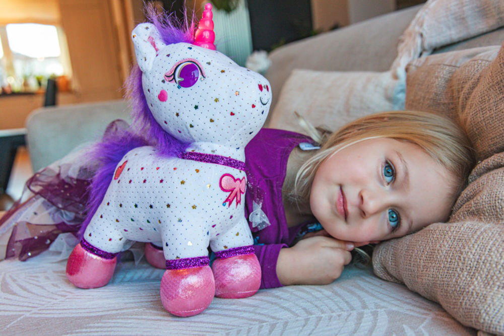 Zabawka interaktywna PLAYSHIFU Zeezee 011-SHIFU066OF wspólne aktywności, łagodne zakończenie dnia, czas na energię, bezpłatna aplikacja