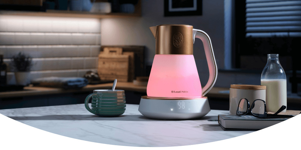 Czajnik RUSSELL HOBBS Calm 27450-70 Obrotowa podstawa 360° schowek przewód ustawienie styl precyzja wygoda użytkowanie