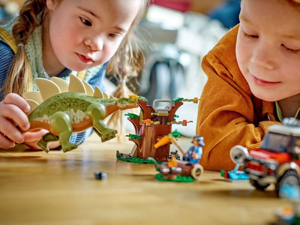 LEGO 76965 Jurassic World Dinomisje: odkrycie stegozaura kreatywność 