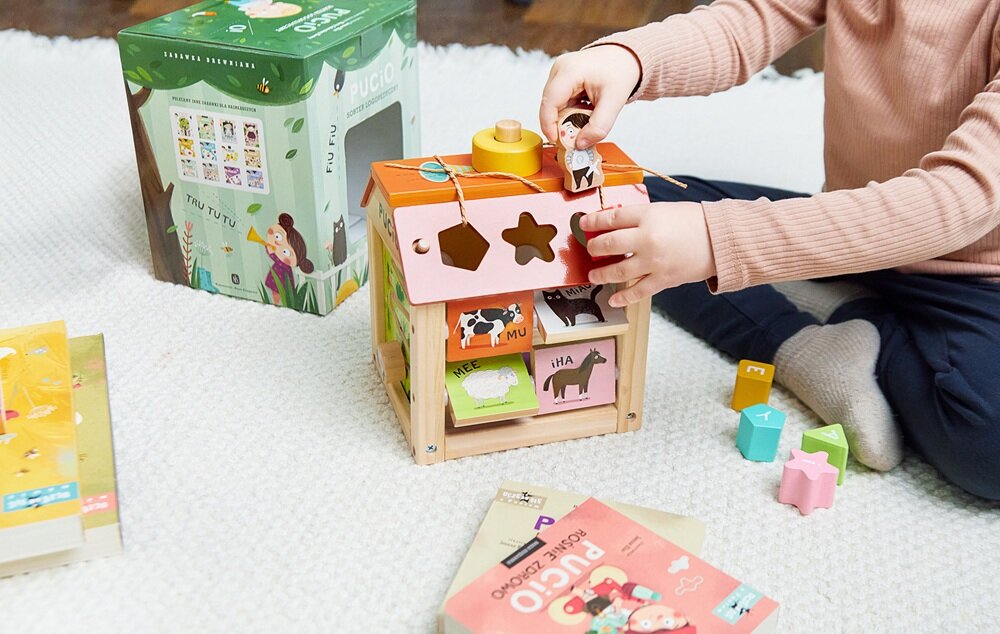 Zabawka edukacyjna NASZA KSIĘGARNIA Pucio Sorter logopedyczny poznawanie zwierząt i dźwięków, zwracanie uwagi dziecka, wydawanie odpowiedniego dźwięku, ćwiczenie skupienia