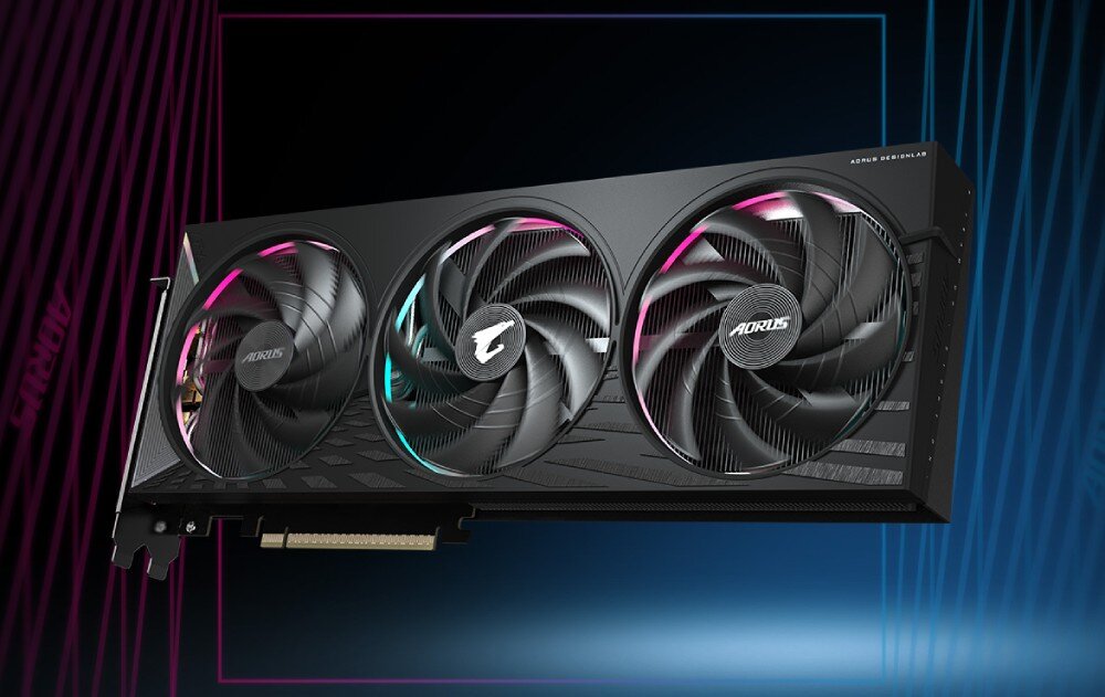 Karta graficzna GIGABYTE GeForce RTX 5060 Aorus Elite 8GB Tylna część karty graficznej z naniesionymi niebieskimi strzałkami ilustrującymi swobodny przelot powietrza przez radiator