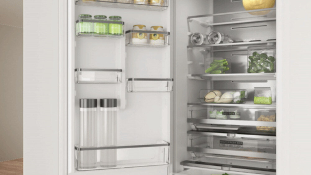 Lodówka WHIRLPOOL WHC18 T311 półka na drzwiach regulacja balkoniki