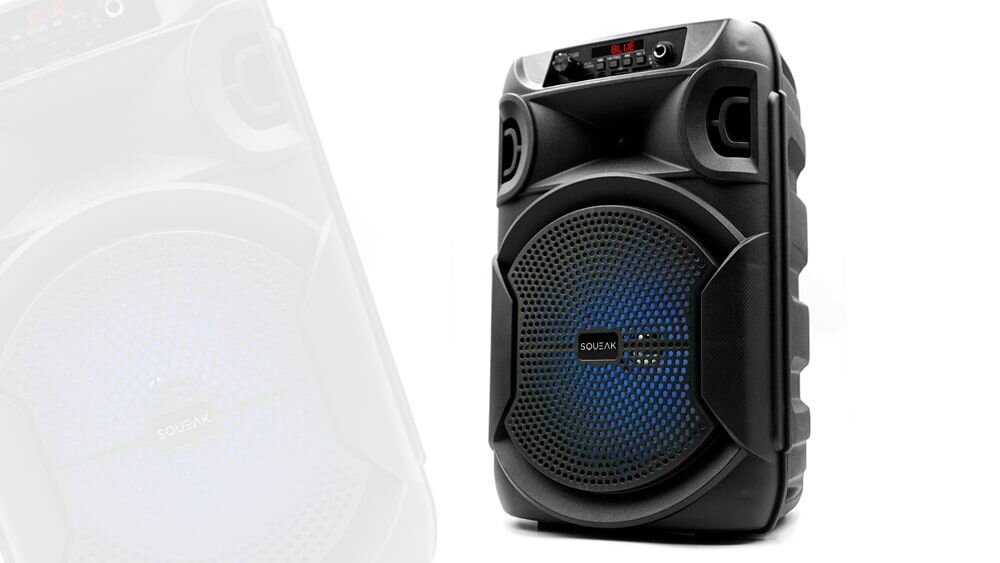 Głośnik mobilny SQUEAK SQ1006 Radio FM - glosnik na bialym tle muzyka karty odtwarzacz automatyczne wyszukiwanie