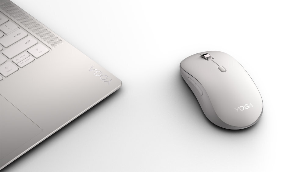LENOVO Yoga - mysz obok laptopa