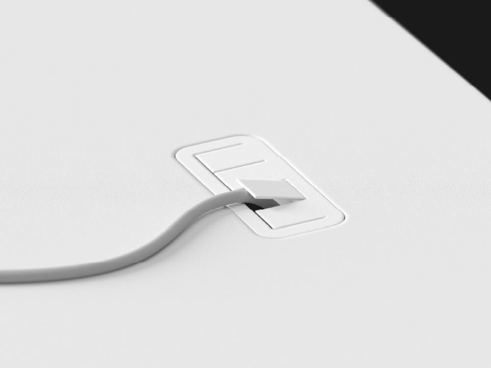 Biurko ENDORFY Atlas S Electric Biały Przepust kablowy w blacie biurka Endorfy Atlas S Electric utrzymanie porządku