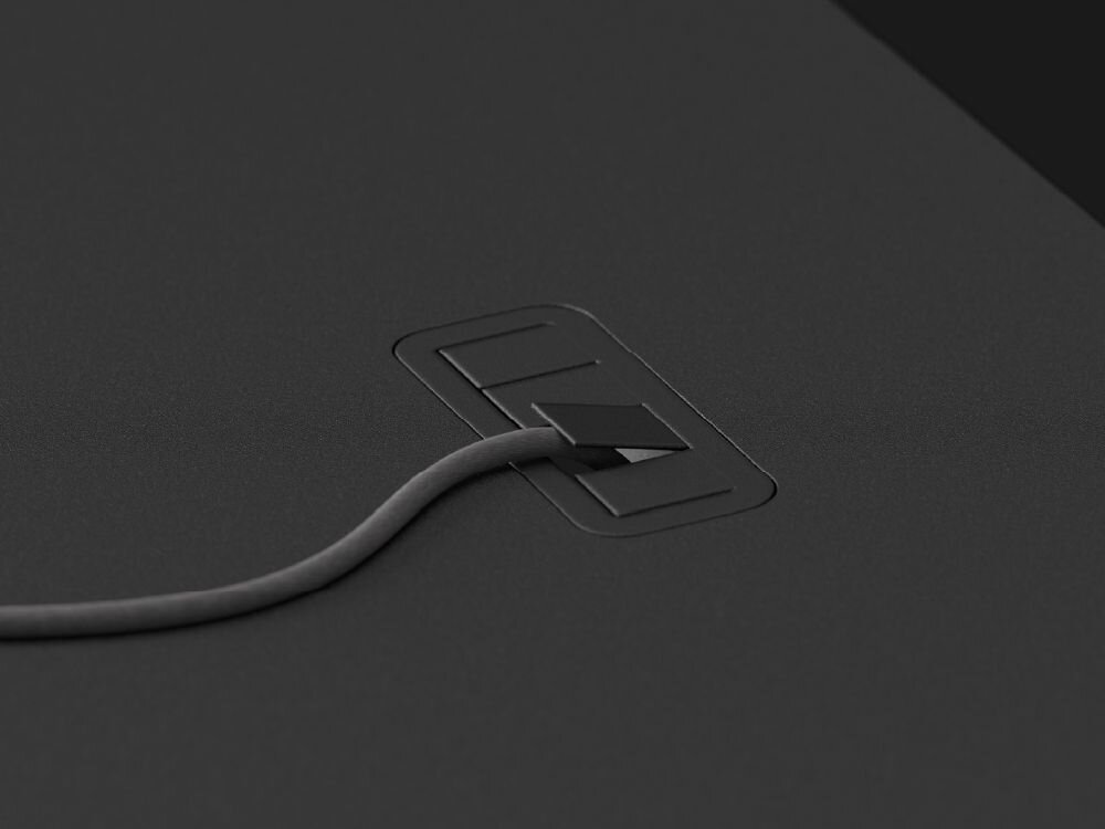 Biurko ENDORFY Atlas S Electric Czarny Przepust kablowy w blacie biurka Endorfy Atlas S Electric utrzymanie porządku