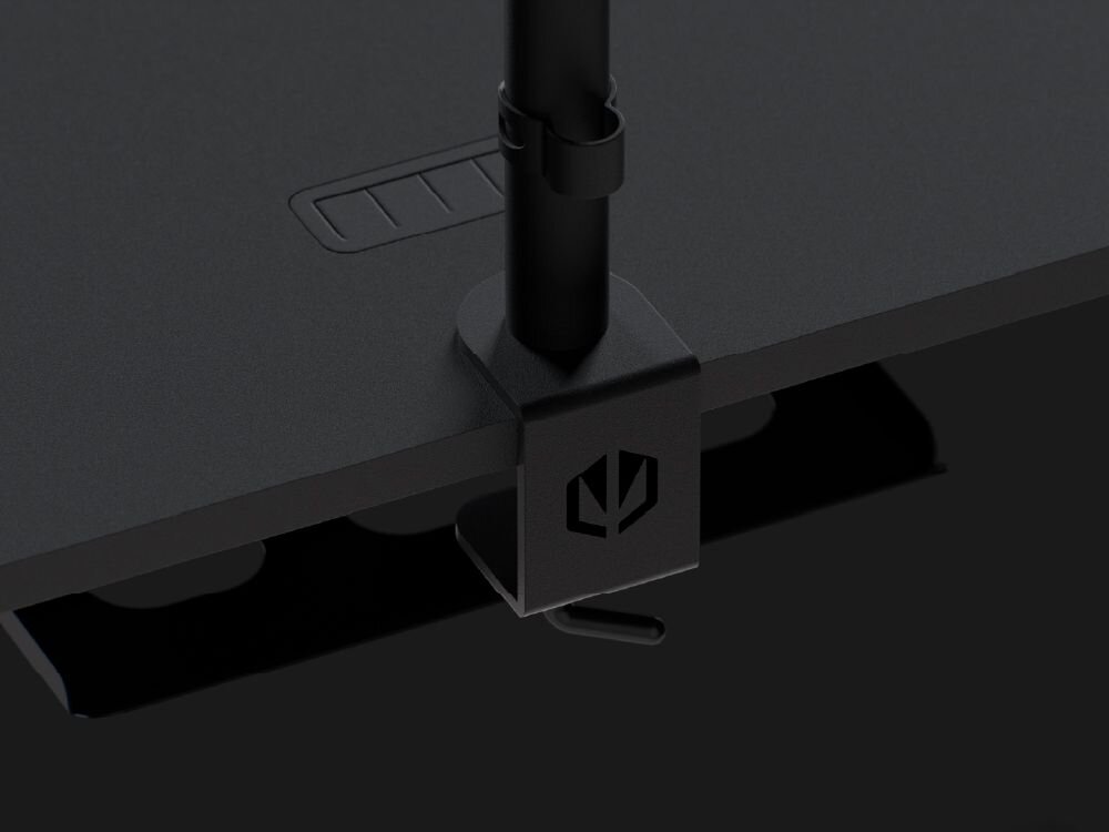 Biurko ENDORFY Atlas S Electric Czarny Wycięcie na tyle blatu biurka Endorfy Atlas S Electric, z zamontowanym uchwytem na monitor frezowane wycięcie montaż na uchwyt do monitora prowadzenie przewodów półka pod blatem