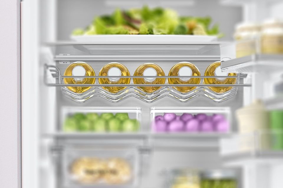 Samsung Jeszcze więcej miejsca w lodówce. Półka na butelki