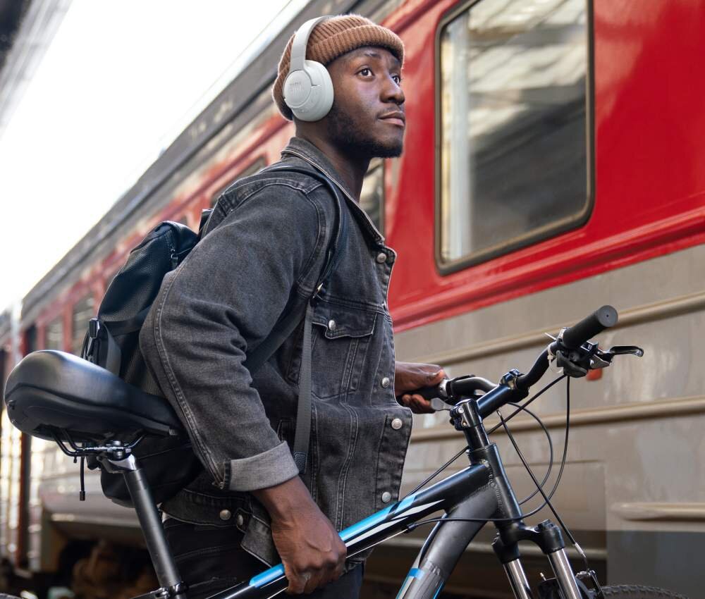 JBL Tune 770NC przetworniki aktywna redukcja szumów design dopasowanie łączność wygoda sterowanie bateria