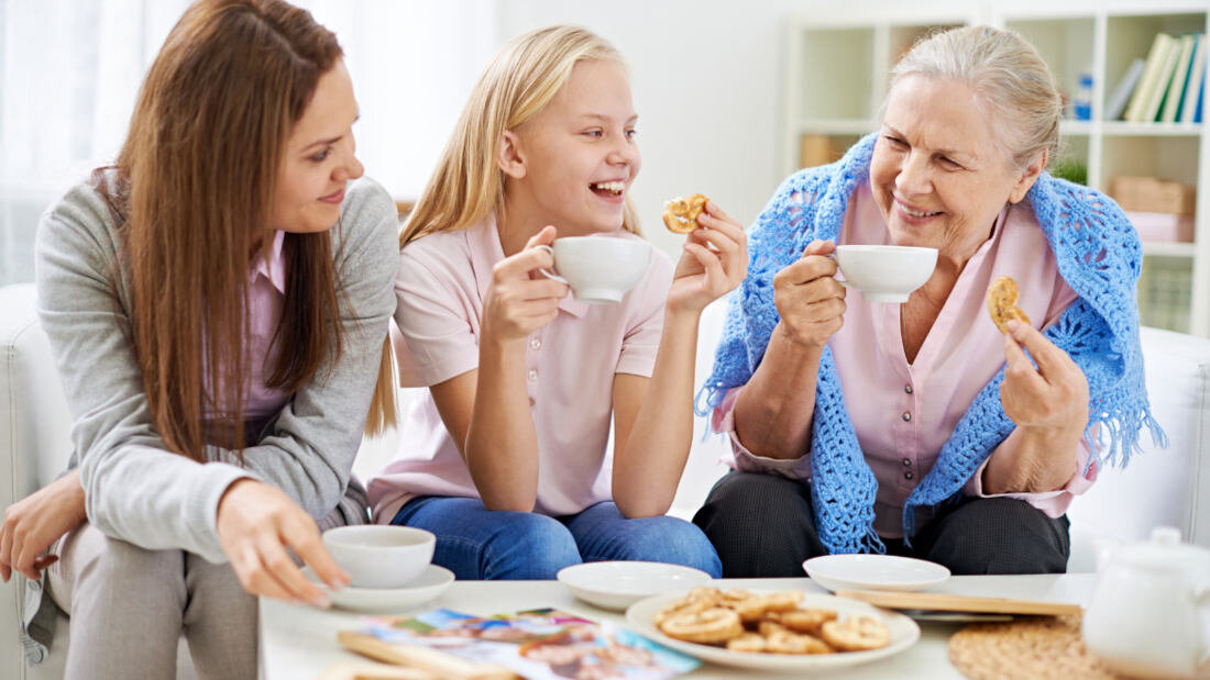 Czajnik MPM MCZ-85/B2 wymienny filtr  pojemnosc 1,7 l moc 2200W wydajny