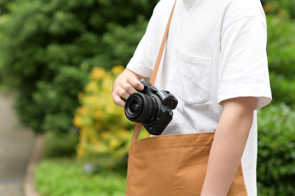 Nikon Z 5 bezlusterkowy aparat pełnoklatkowy ergonomia jakość obrazu