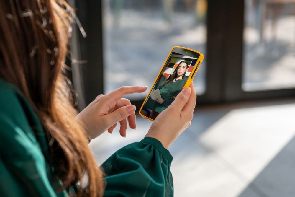 Nikon Z 5 aplikacja na smartfonie SnapBridge łączność bezprzewodowa udostępnianie zdjęć