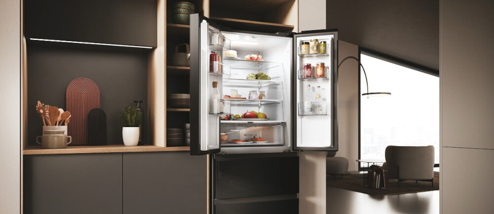 LODÓWKA HAIER HFR3718ENGB wygoda i lepsza organizacja  wnętrze przestrzeń szerokość 70 cm szuflady półki ergonomiczna konstrukcja