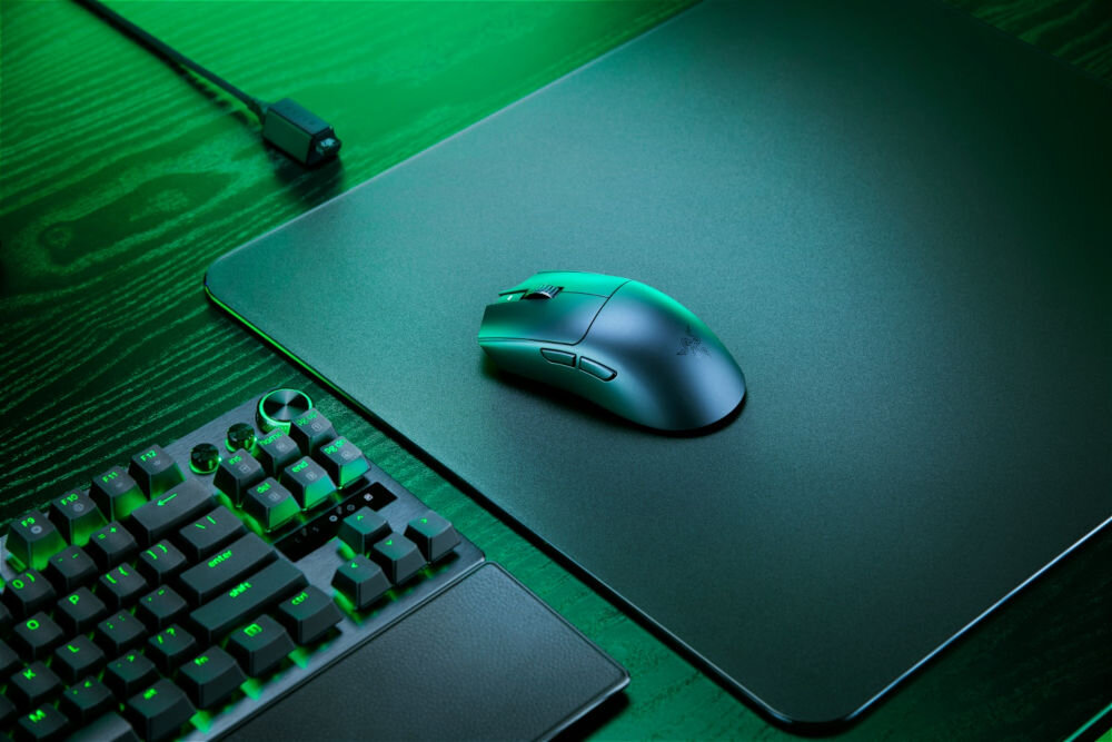 RAZER Viper V3 Pro Sentinels Edition Viper V3 Pro SE mysz gamingowa klasy premium Stworzona we współpracy z najlepszymi zawodnikami technologiami marki Razer - mysz na białym tle od góry