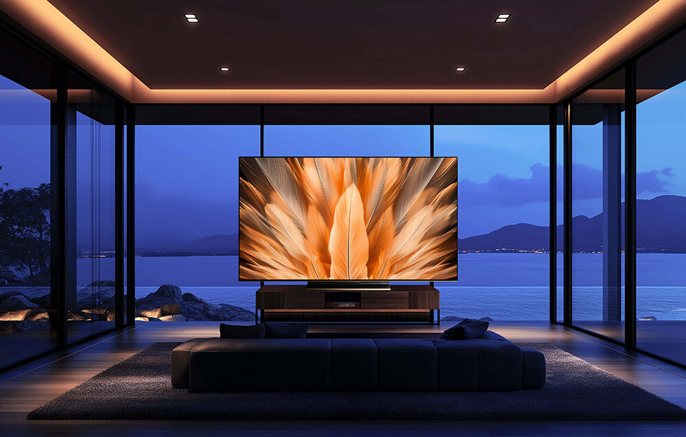 Telewizor DREAME 75S100 bezramkowy design aluminiowa obudowa montaż na ścianie, telewizor stojący na komodzie na środku pomieszczenia