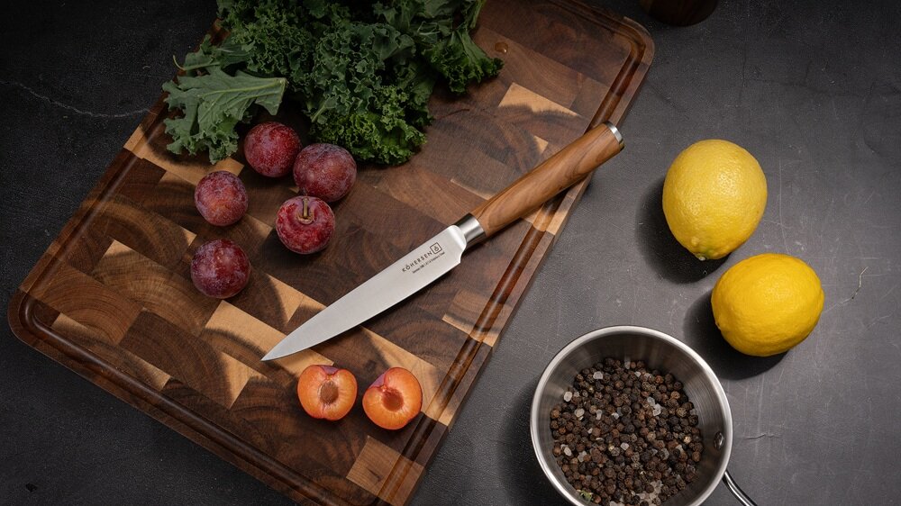 Nóż KOHERSEN Essence Olive Wood 12.7 cm kv początek opisu