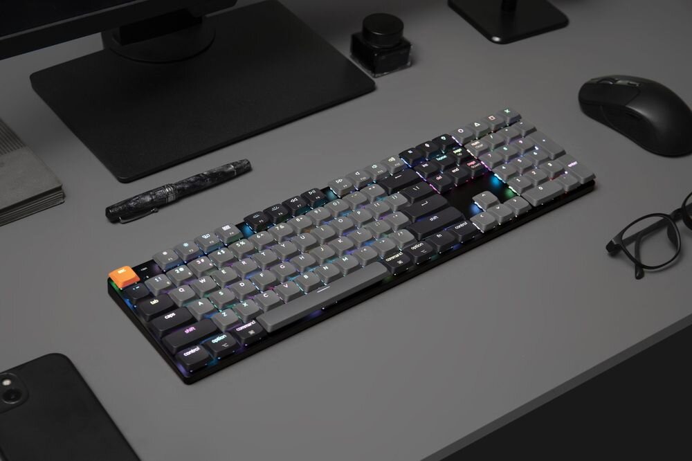 KEYCHRON K5 KEYCHRON K5 bezprzewodowa klawiatura Full-size Tenkeyless 80% bez bloku numerycznego klawisze funkcyjne, strzałki i nawigację - klawiatura na biurku przed monitorem