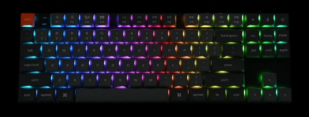 KEYCHRON K1 Max Podświetlenie RGB KEYCHRON K1 Max trybów świetlnych regulacji jasności oraz prędkości animacji wyraźnie podświetlonym klawiszom - podświetlenie klawiatury na ciemnym tle