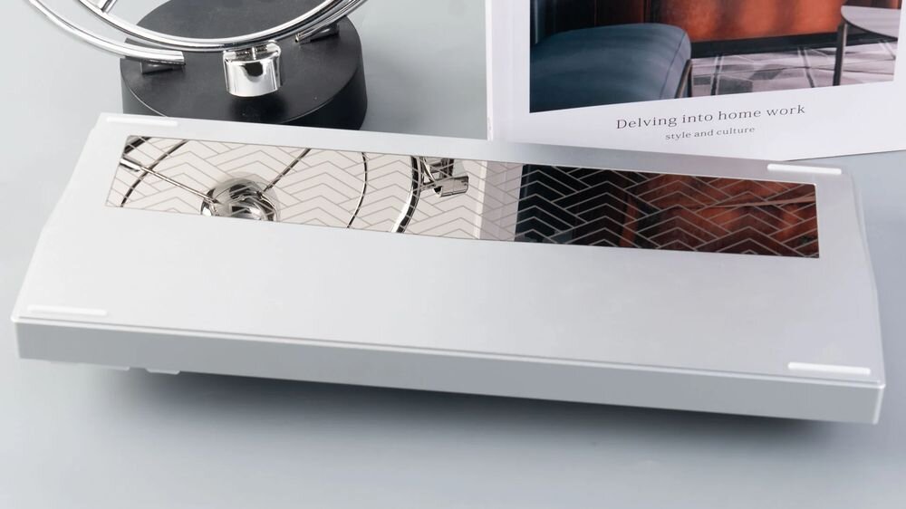 KEYCHRON Lemokey P1 Pro przezroczysta obudowa ochronna przed kurzem, rozlanymi płynami i brudem transparentnej konstrukcji - lustrzany element klawiatury od spodu