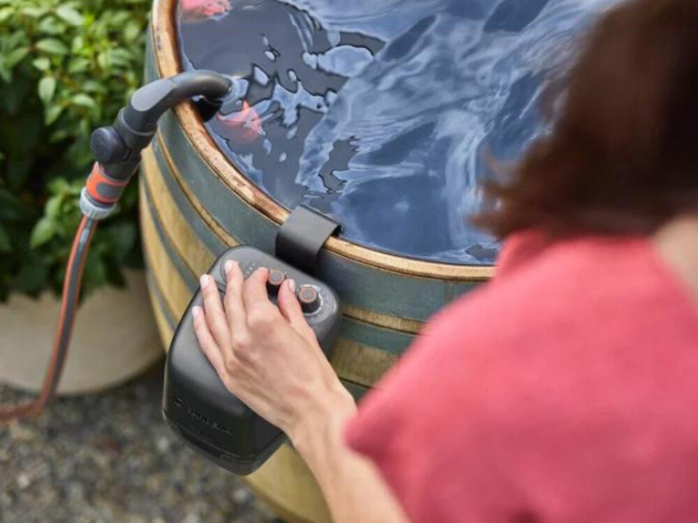 Pompa do wody akumulatorowa GARDENA 2400/2.1 18V P4A 14605-20 z akumulatorem, automatyczna, pobór, integracja, sterowniki, 