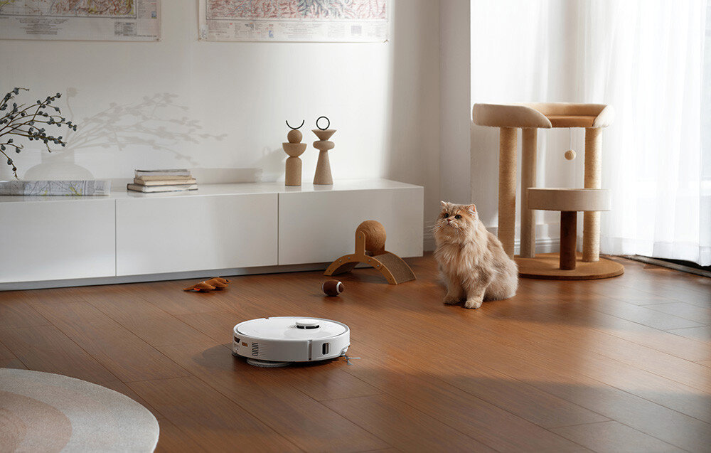 ROBOT SPRZĄTAJĄCY ROBOROCK QREVO EDGE 5V1 Bez plątających się włosów wysoka efektywność czyszczenia szczotka DuoDivide z podwójnym wałkiem boczna szczotka FlexiArm szczoteczka przy kółku wielokierunkowym 