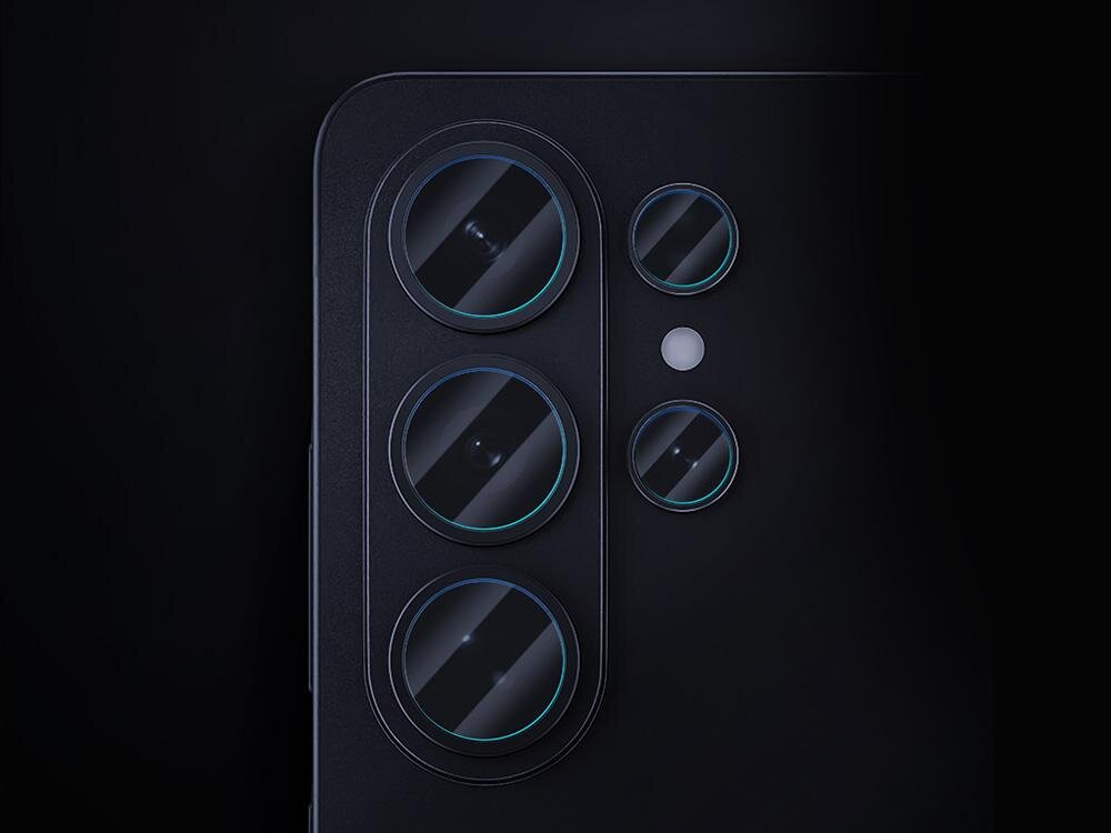 3MK Hardy Fusion Lens Protection modułu fotograficznego 3MK Hardy Fusion Lens Protection zabezpiecza optykę przed uszkodzeniami mechanicznymi mobilnej fotografii - soczewki aparatu na ciemnym tle