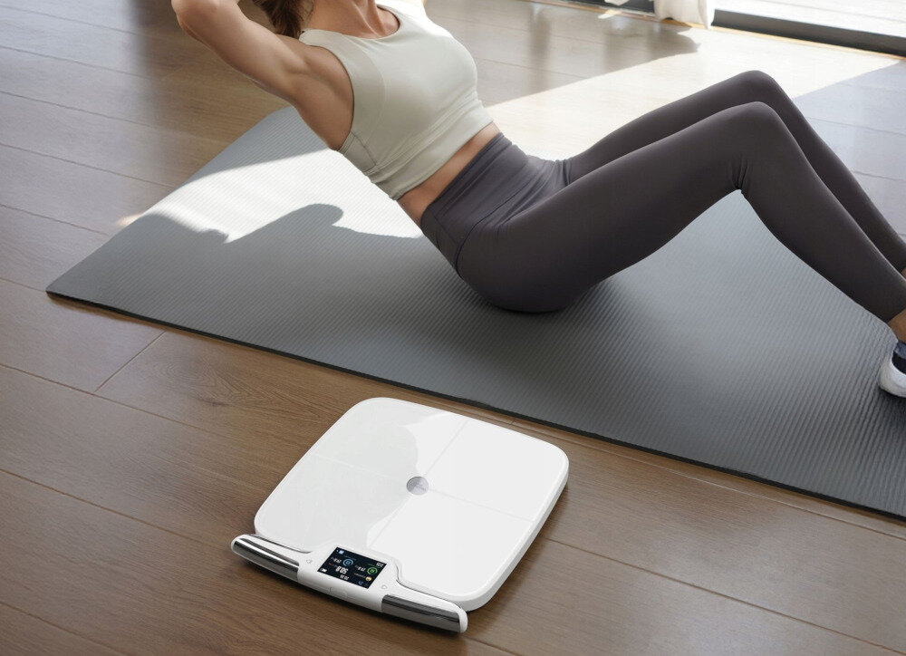 Waga łazienkowa WEBBER Liora PS577 Zaawansowana analiza ciała technologia BIA PRO+ 8 elektrodom pomiarowym 57 parametrów zdrowotnych