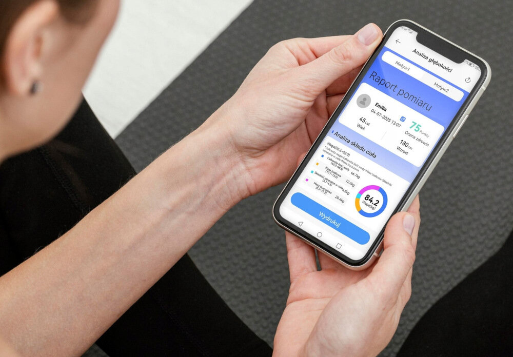 Waga łazienkowa WEBBER Liora PS577 Synchronizacja ze smartfonem Łączność WiFi Bluetooth 5.0 automatyczne przesyłanie danych do aplikacji mobilnej z Apple Health, Google Fit, Fitbit i Moving Life informacje Historia pomiarów, wykresy i trendy
