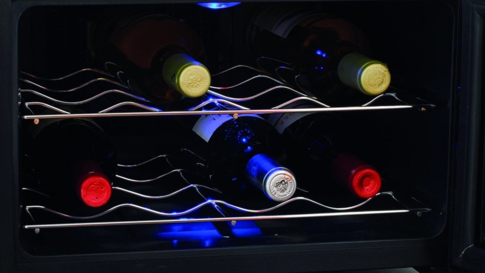 Chłodziarka Do Wina CASO GERMANY WineCase 8 608 - Regulacja Temperatury