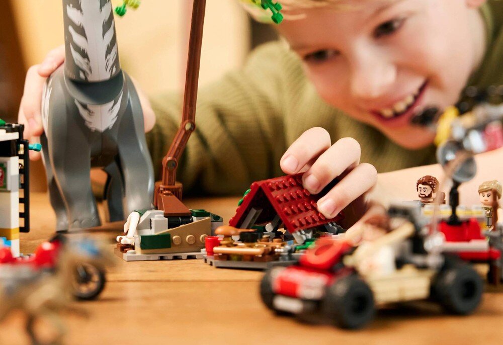 LEGO 76973 Jurassic World Na tropie tytanozaura i raptora wymienione elementy zestawu świetny pomysł na prezent 