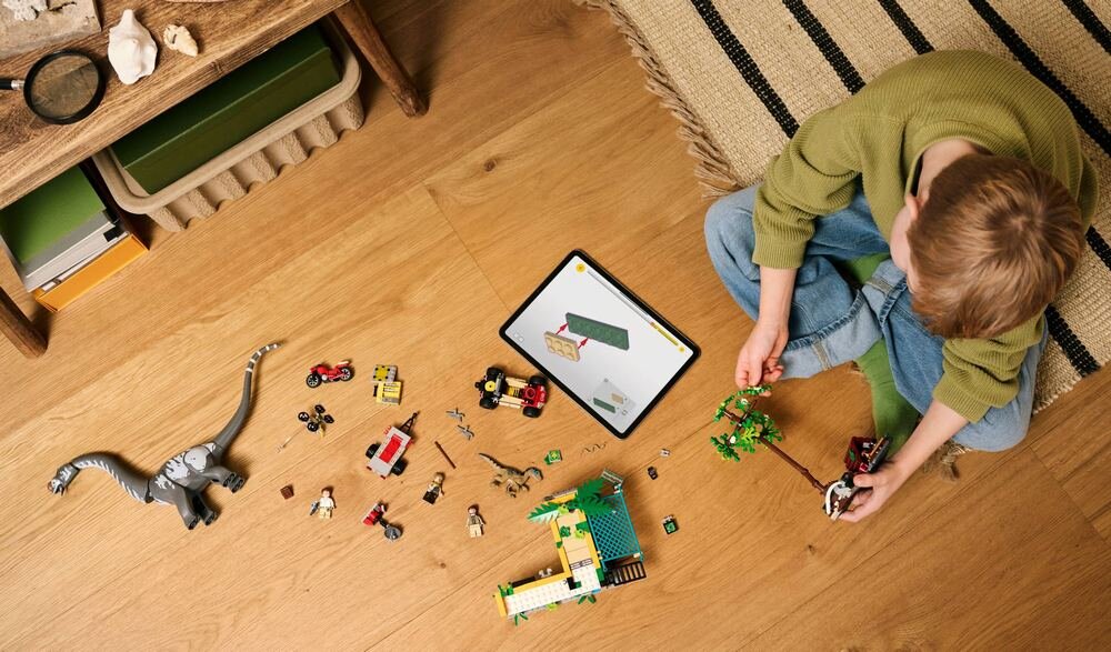 LEGO 76973 Jurassic World Na tropie tytanozaura i raptora dziecko buduje zestaw zdolności manualne rozwój dziecka koordynacja umiejętności wyobraźnia 
 