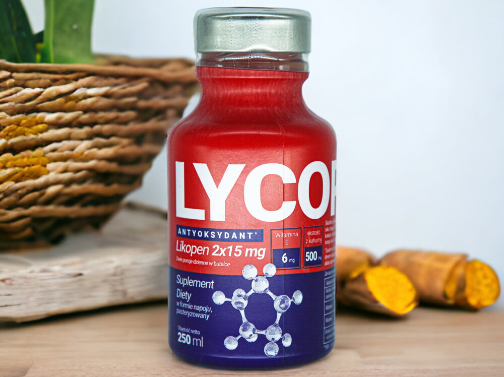 Napój LYCOPEN Antyoxidant Drink Witamina E + Kurkuma 15 x 250 ml butelka na blacie odporność walka ze stresem unikalna formuła energia witalność